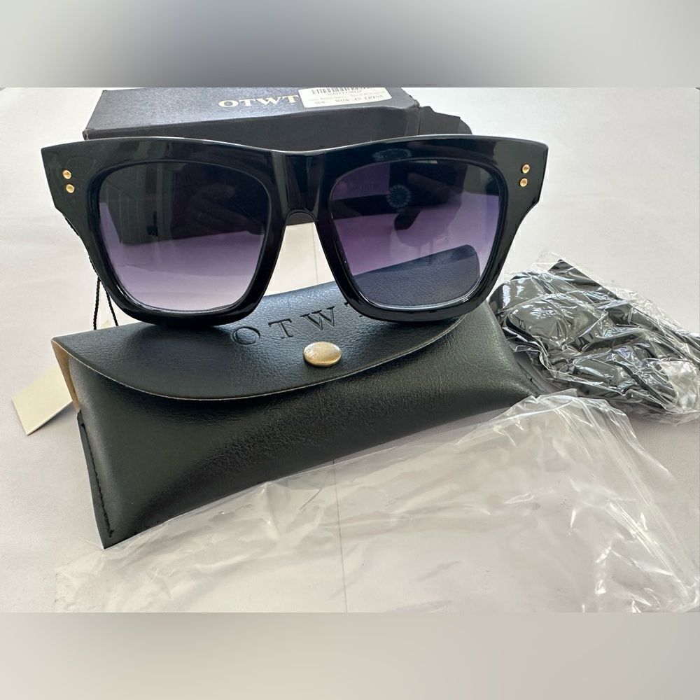 Women’s Square Sunglasses - Picture 4 of 4